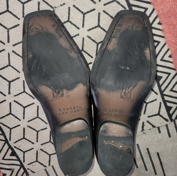 LOUNGE by MARK NASON ENCLAVE LOAFER w CELTIC CROSS LEATHER SZ 9.5 - Picture 14 of 15